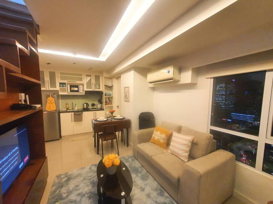 Bgc Taguig Cozy 2 Bedroom Loft, With Stunning Bgc Skyline View! Manila Kültér fotó