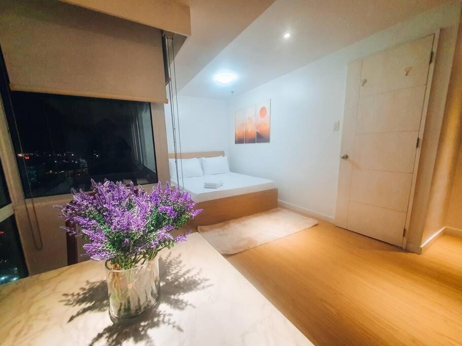 Bgc Taguig Cozy 2 Bedroom Loft, With Stunning Bgc Skyline View! Manila Kültér fotó