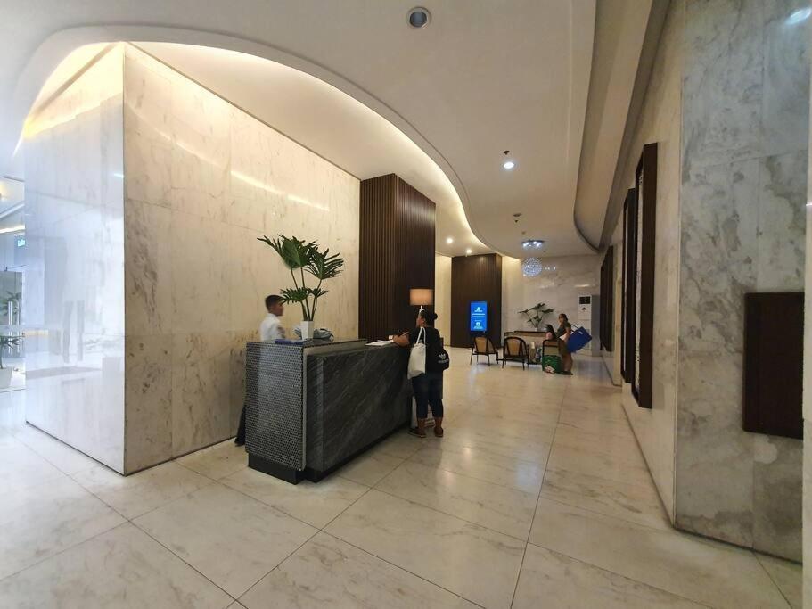 Bgc Taguig Cozy 2 Bedroom Loft, With Stunning Bgc Skyline View! Manila Kültér fotó